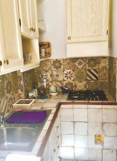 Angelina'S Apartment 切法卢 外观 照片